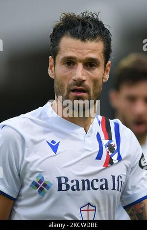 Antonio Candreva de l'UC Sampdoria regarde pendant la série Un match entre l'US Salerntana 1919 et l'UC Sampdoria au Stadio Arechi, Salerno, Italie, le 21 novembre 2021. (Photo de Giuseppe Maffia/NurPhoto) Banque D'Images