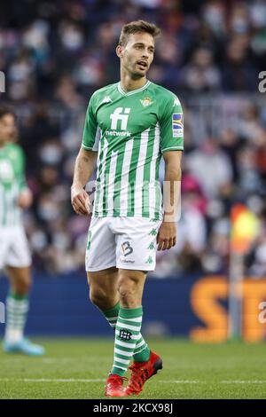 10 Sergio Canales de Real Betis Balompie pendant le match de la Liga Santander entre le FC Barcelone et Real Betis Balompie au stade Camp Nou sur 04 décembre 2021 à Barcelone, Espagne. (Photo par Xavier Bonilla/NurPhoto) Banque D'Images