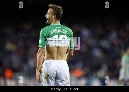 10 Sergio Canales de Real Betis Balompie pendant le match de la Liga Santander entre le FC Barcelone et Real Betis Balompie au stade Camp Nou sur 04 décembre 2021 à Barcelone, Espagne. (Photo par Xavier Bonilla/NurPhoto) Banque D'Images