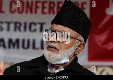 Ali Mohammad Sagar, de la Conférence nationale du CN, participe au rassemblement d'Omar Abdullah à Baramulla, Jammu-et-Cachemire, en Inde, le 11 décembre 2021. (Photo de Nasir Kachroo/NurPhoto) Banque D'Images