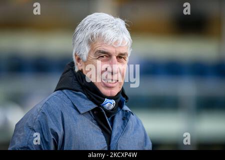 Portrait de Gian Piero Gasperini, entraîneur en chef d'Atalanta pendant le football italien série A Match Hellas Verona FC vs Atalanta BC sur 12 décembre 2021 au stade Marcantonio Bentegodi de Vérone, Italie (photo d'Ettore Griffoni/LiveMedia/NurPhoto) Banque D'Images