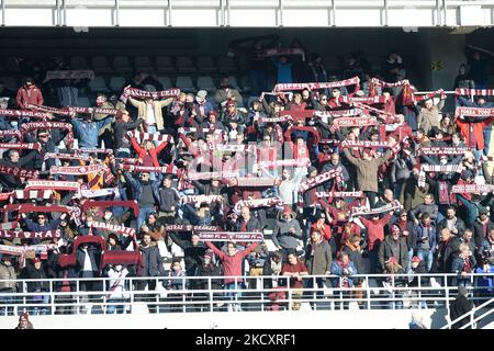 Les supporters de Turin lors de la série Un match de football entre le FC de Turin et le FC de Bologne au Stadio Olimpico Grande Torino sur 12 décembre 2021 à Turin, Italie (photo par Alberto Gandolfo/NurPhoto) Banque D'Images