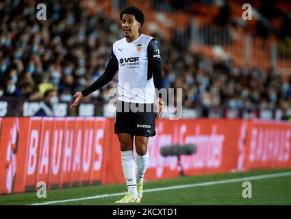 Helder Costa de Valence CF réagit pendant le match de la Liga Santander entre Valencia CF et Elche CF au stade Mestalla sur 11 décembre 2021 à Valence, Espagne (photo de David Aliaga/NurPhoto) Banque D'Images