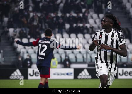 Juventus avance Moise Kean (18) célèbre après avoir marquant son but du faire 1-0 pendant la série Un match de football n.19 JUVENTUS - CAGLIARI sur 21 décembre 2021 au stade Allianz à Turin, Piémont, Italie. (Photo de Matteo Bottanelli/NurPhoto) Banque D'Images