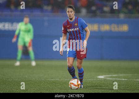 08 Marta Torrejon du FC Barcelone contrôle le ballon pendant le match de la Liga Iberdrola entre le FC Barcelone et Madrid CFF au stade Johan Cruyff sur 22 décembre 2021 à Barcelone, Espagne. (Photo par Xavier Bonilla/NurPhoto) Banque D'Images