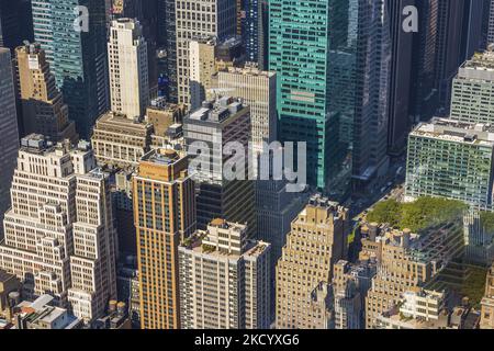 Vue magnifique sur les gratte-ciels de Manhattan sur fond de paysage urbain. New York. ÉTATS-UNIS. Banque D'Images