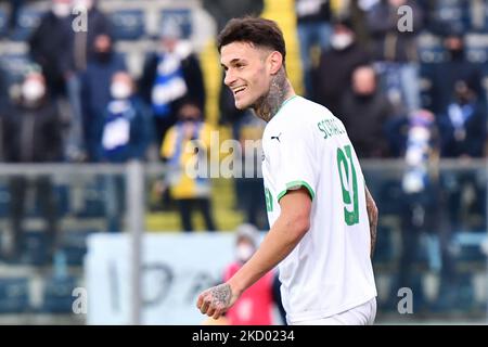 Gianluca Scamacca (Sassuolo) célèbre après avoir marquant un but lors du match de football italien série A Empoli FC vs US Sassuolo sur 09 janvier 2022 au stade Carlo Castellani à Empoli, Italie (photo de Lisa Guglielmi/LiveMedia/NurPhoto) Banque D'Images