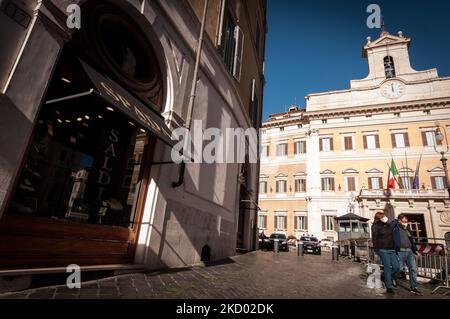 Peu de gens à la saison des ventes d'hiver, à Rome, en Italie, sur 8 janvier 2022. (Photo par Andrea Ronchini/NurPhoto) Banque D'Images