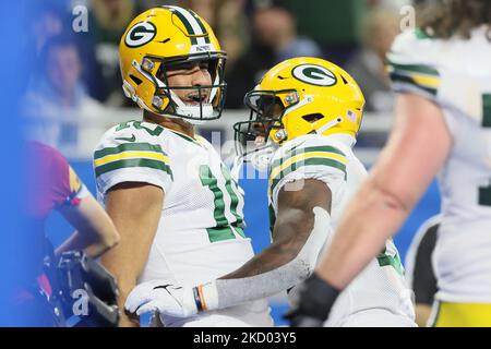 Le quarterback Jordan Love de Green Bay Packers (10) célèbre après un match de football de la NFL entre les Detroit Lions et les Green Bay Packers à Detroit, Michigan, États-Unis, dimanche, 9 janvier 2022. (Photo par Amy Lemus/NurPhoto) Banque D'Images