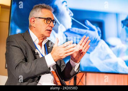 Fabrizio Pregliasco assiste au musée il Tempo Della Salute au Museo Nazionale della Scienza e della Tecnologia Leonardo da Vinci on 05 novembre 2021 à Milan, Italie. (Photo par Alessandro Bremec/NurPhoto) Banque D'Images