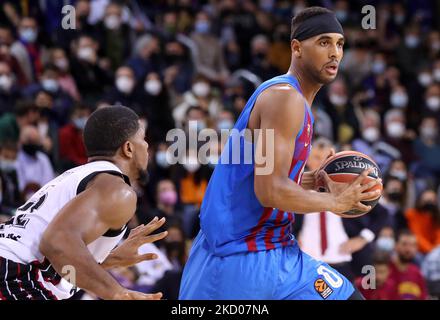 Brandon Davies lors du match entre le FC Barcelone et AX Armani Exchange Milan, correspondant à la semaine 20 de l'Euroligue, a joué au Palau Blaugrana, le 11th janvier 2022, à Barcelone, Espagne. -- (photo par Urbanandsport/NurPhoto) Banque D'Images