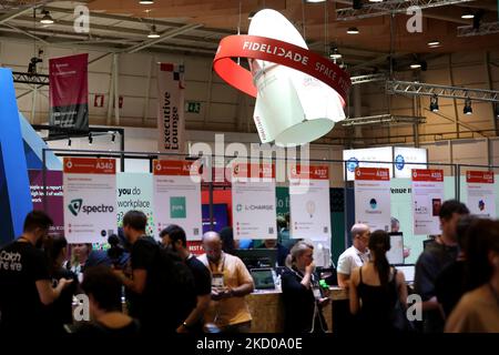 Lisbonne, Portugal. 4th novembre 2022. Les gens assistent à la dernière journée du Sommet du Web 2022 à Lisbonne, au Portugal, sur 4 novembre 2022. (Image de crédit : © Pedro Fiuza/ZUMA Press Wire) Banque D'Images