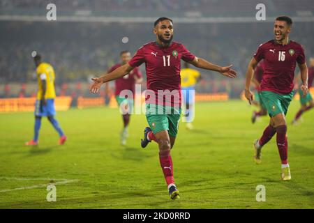 Sofiane Boufal, du Maroc, célèbre son premier but au Maroc contre le Gabon, coupe africaine des Nations, au stade Ahmadou Ahidjo sur 18 janvier 2022. (Photo par Ulrik Pedersen/NurPhoto) Banque D'Images