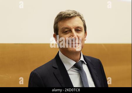 FRANCE - PARIS - MÉDIAS - BOLLORE - POLITIQUE - le sénateur français David Assouline, président et rapporteur de la commission d'enquête parlementaire qui enquête pour dénoncer l'"influence croissante" des groupes de médias les plus sectaires et exprime leur inquiétude à propos de cette situation - 19 janvier 2022, Paris (Photo de Daniel Pier/NurPhoto) Banque D'Images