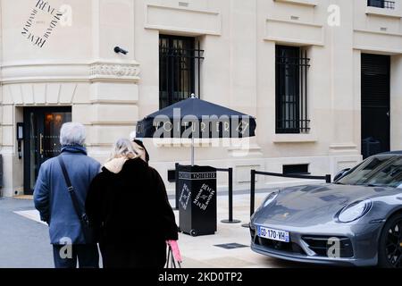 La poste du Louvre à Paris abrite aujourd'hui un hôtel cinq étoiles, à Paris, en France, le 19 janvier 2022. (Photo de Vincent Koebel/NurPhoto) Banque D'Images