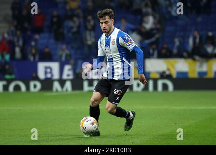 Javi Puado lors du match entre le RCD Espanyol et Real Betis Balompie, correspondant à la semaine 22 de la Liga Santander, joué au stade RCDE, à Barcelone, le 21th janvier 2022. -- (photo par Urbanandsport/NurPhoto) Banque D'Images