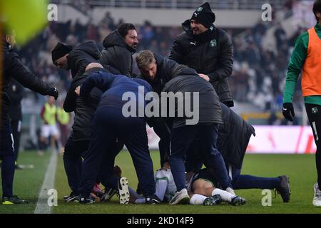 US Sassuolo célèbre un but lors du match de football Serie A entre le FC Torino et US Sassuolo, au Stadio Olimpico Grande Torino, le 23 janvier 2022 à Turin, Italie (photo par Alberto Gandolfo/NurPhoto) Banque D'Images