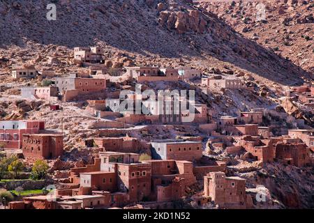 Petit village berbère de Maarouf situé au fond des montagnes du Haut Atlas au Maroc, en Afrique. (Photo de Creative Touch Imaging Ltd./NurPhoto) Banque D'Images