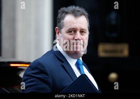 Le secrétaire parlementaire britannique au Trésor (whip en chef) Mark Spencer, député conservateur de Sherwood, arrive sur Downing Street à Londres, en Angleterre, sur 2 février 2022. (Photo de David Cliff/NurPhoto) Banque D'Images