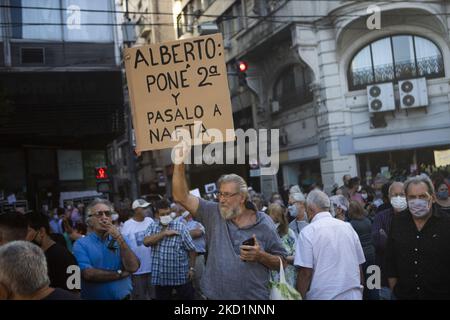 Les gens protestent en demandant la réforme du système judiciaire à l'extérieur du palais de justice de Buenos Aires, sur 1 février 2022. (Photo de Matías Baglietto/NurPhoto) Banque D'Images