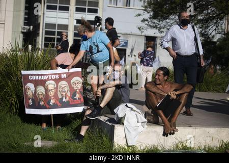 Les gens protestent en demandant la réforme du système judiciaire à l'extérieur du palais de justice de Buenos Aires, sur 1 février 2022. (Photo de Matías Baglietto/NurPhoto) Banque D'Images