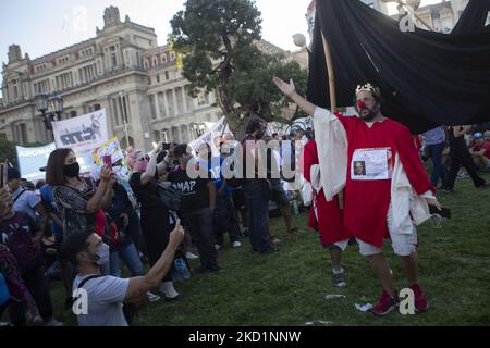 Les gens protestent en demandant la réforme du système judiciaire à l'extérieur du palais de justice de Buenos Aires, sur 1 février 2022. (Photo de Matías Baglietto/NurPhoto) Banque D'Images