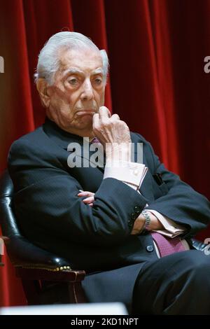 Mario Vargas Llosa participe au forum de la Commission ibéro-américaine à Madrid 1 février 2022 Espagne (photo d'Oscar Gonzalez/NurPhoto) Banque D'Images