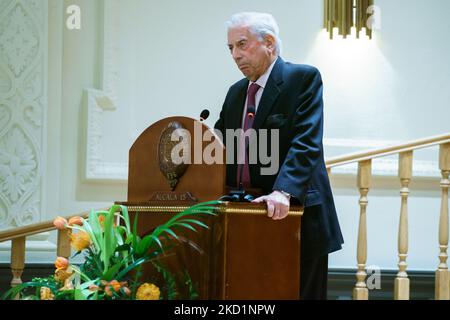 Mario Vargas Llosa participe au forum de la Commission ibéro-américaine à Madrid 1 février 2022 Espagne (photo d'Oscar Gonzalez/NurPhoto) Banque D'Images