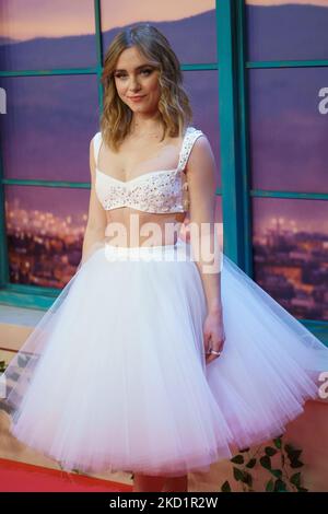 L'actrice Clara Galle assiste à Une première de Traves de Tu ventana par Netflix au cinéma Callao sur 2 février 2022 à Madrid, Espagne (photo d'Oscar Gonzalez/NurPhoto) Banque D'Images