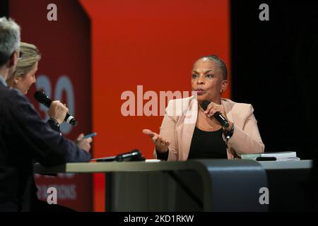 Christiane Taubira, candidate à la présidence de gauche, parle à la fondation Abbe Pierre à Paris, sur 2 février 2022 lors d'une conférence sur le logement pauvre en France. (Photo de Michel Stoupak/NurPhoto) Banque D'Images