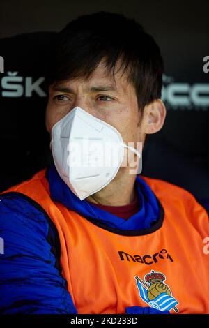 David Silva de Real Sociedad regarde avant le match de la Liga Santander entre Valencia CF et Real Sociedad au stade Mestalla sur 6 février 2022, Valence, Espagne. (Photo de David Aliaga/NurPhoto) Banque D'Images