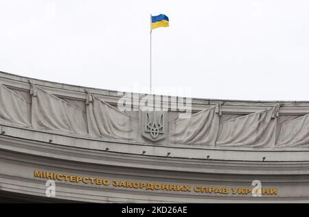 Le bâtiment du ministère des Affaires étrangères de l'Ukraine est vu dans le centre de Kiev, Ukraine 8 février 2022. La vie quotidienne se poursuit comme d'habitude, malgré le maintien de la tension à la frontière avec la Russie. (Photo par STR/NurPhoto) Banque D'Images