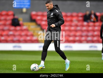 Cleethorpes, Royaume-Uni. 05th novembre 2022. James Wilson, défenseur de Plymouth Argyle (5) s'échauffe pendant la coupe Emirates FA First Round Match Grimsby Town vs Plymouth Argyle à Blundell Park, Cleethorpes, Royaume-Uni, 5th novembre 2022 (photo de Stanley Kasala/News Images) à Cleethorpes, Royaume-Uni, le 11/5/2022. (Photo de Stanley Kasala/News Images/Sipa USA) crédit: SIPA USA/Alay Live News Banque D'Images