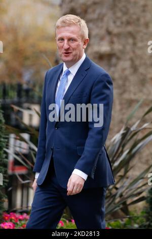 Oliver Dowden, ministre britannique du Cabinet sans portefeuille, député conservateur de Hertsmere, se promène dans Downing Street à Londres, en Angleterre, sur 9 février 2022. (Photo de David Cliff/NurPhoto) Banque D'Images