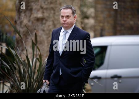 Le ministre britannique sans portefeuille Nigel Adams, député conservateur de Selby et Ainsty, se promène dans Downing Street à Londres, en Angleterre, sur 9 février 2022. (Photo de David Cliff/NurPhoto) Banque D'Images