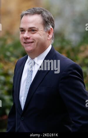 Le ministre britannique sans portefeuille Nigel Adams, député conservateur de Selby et Ainsty, se promène dans Downing Street à Londres, en Angleterre, sur 9 février 2022. (Photo de David Cliff/NurPhoto) Banque D'Images
