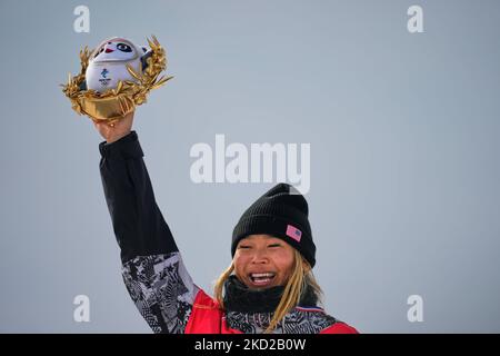 Chloe Kim des Etats-Unis remporte l'or au Snowboard - Half Pipe aux Jeux Olympiques d'hiver de 2022 à Beijing au parc de neige de Zhangjiakou Genting sur 10 février 2022 à Zhangjiakou, en Chine. (Photo par Ulrik Pedersen/NurPhoto) Banque D'Images