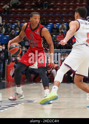 Devon Hall (échange AX Armani Olimpia Milano) pendant le championnat d'Euroligue de basket-ball échange AX Armani Olimpia Milano contre Bitci Baskonia Vitoria-Gasteiz sur 10 février 2022 au Forum de Milan, Italie (photo de Savino Paolella/LiveMedia/NurPhoto) Banque D'Images