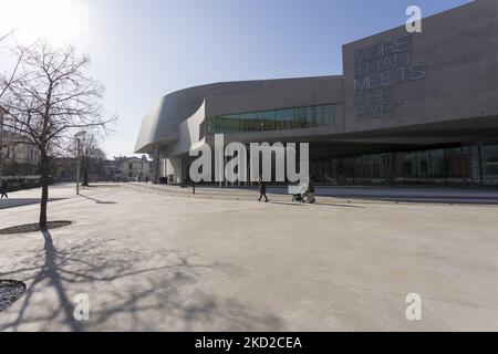 Une vue de MAXXI, le Musée national des Arts du XXI siècle a ouvert à Rome en 2010 et conçu par l'architecte Zaha Hadid, le 11 février 2022 à Rome, Italie. (Photo de Matteo Trévise/NurPhoto) Banque D'Images