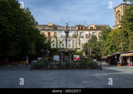 Grenade, Espagne - 28 octobre 2022 : fontaine Fuente de los Gigantones à Grenade Banque D'Images