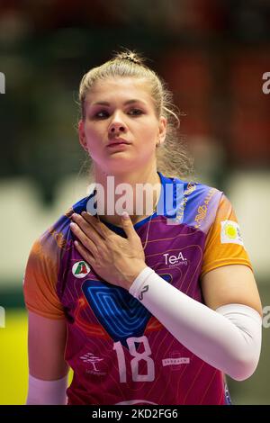 HANNA DAVISKYBA (Vero Volley Monza) pendant le Volleyball Italien série A1 femmes Match Vero Volley Monza vs Savino Del Bene Scandicci sur 12 février 2022 à l'Arena di Monza à Monza (MB), Italie (photo de Valerio Origo/LiveMedia/NurPhoto) Banque D'Images