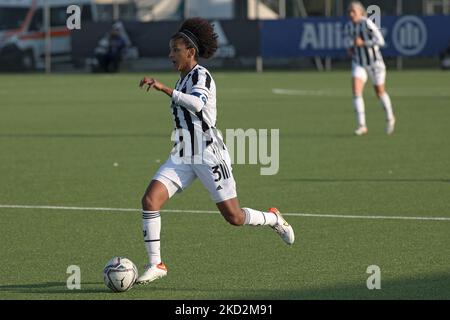 Sara Gama (Juventus Women) pendant le match de football italien coppa Italia Women FC Juventus vs Inter - FC Internazionale on 13 février 2022 au centre de formation de Juventus à Turin, Italie (photo par Claudio Benedetto/LiveMedia/NurPhoto) Banque D'Images