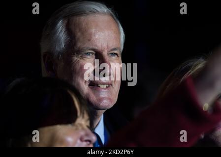 Michel Barnier, ancien ministre et commissaire européen à deux reprises, lors de la réunion électorale de Valerie Pecresse, candidate de droite à l'élection présidentielle de 2022, dans la salle de concert Zenith, à Paris, le 13 février 2022. (Photo par Andrea Savorani Neri/NurPhoto) Banque D'Images