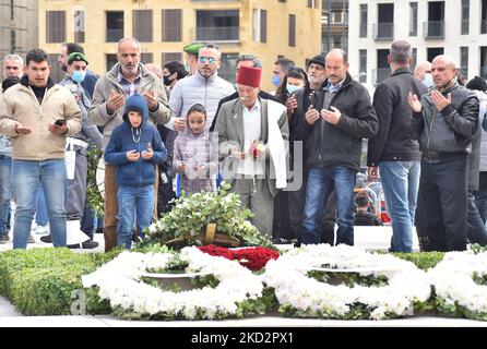 Les partisans se rassemblent près de la tombe du Premier ministre Rafiq Hariri, dans le centre-ville de Beyrouth, sur 14 février 2022, alors que le Liban marquait le 17th anniversaire de son assassinat (photo de Fadel Itani/NurPhoto) Banque D'Images