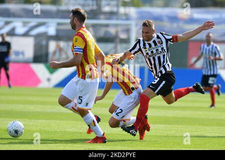 Le capitaine Ascoli Calcio Federico Dionisi, un club de la ligue italienne de football Serie B. (Photo de Riccardo Fabi/NurPhoto) Banque D'Images