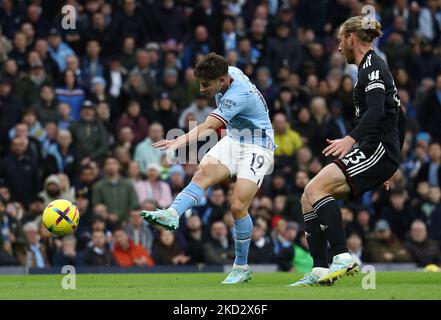 Manchester, Royaume-Uni. 5th novembre 2022. Julian Alvarez, de Manchester City, marque son premier but lors du match de la Premier League au Etihad Stadium de Manchester. Le crédit photo doit être lu : Darren Staples / Sportimage Banque D'Images