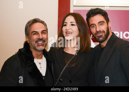 Fabrizio IMAS (L), Marco Aceti (R) pendant les nouvelles les invités du premier spectacle des comédiens Ale et Franz 'Comincium' sur febbraio 16, 2022 au Teatro Parioli à Rome, Italie (photo de Gloria Imbrogno/LiveMedia/NurPhoto) Banque D'Images