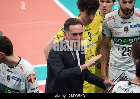 Cuttini jacopo (Allenatore Fione padova) pendant le Volleyball Italien série A Men SuperLeague Championship Sir Safety Conad Pérouse vs Kione Padova sur 20 février 2022 au PalaBarton à Pérouse, Italie (photo par Loris Cerquiglini/LiveMedia/NurPhoto) Banque D'Images