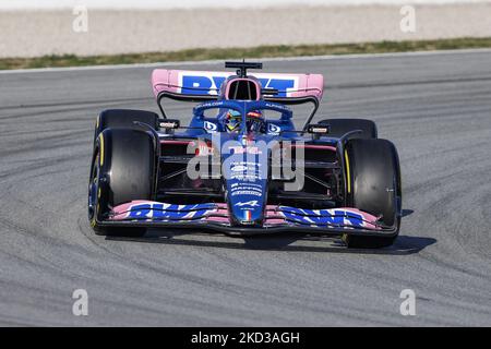 14 Fernando Alonso, BTW Alpine F1 Team, A522, action lors des épreuves d'hiver de Formule 1 au circuit de Barcelone - Catalunya sur 23 février 2022 à Barcelone, Espagne. (Photo par Xavier Bonilla/NurPhoto) Banque D'Images