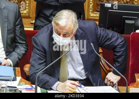 Le Président du Sénat français Gérard Larcher assiste à la dernière session de questions au gouvernement au Sénat français avant l'élection présidentielle française - 23 février 2022 (photo de Daniel Pier/NurPhoto) Banque D'Images